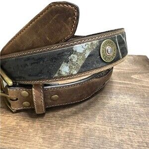 No cons Men's Camo Shotgun Bullet Straight Brown Leather Belt Size 44 1.5” Width